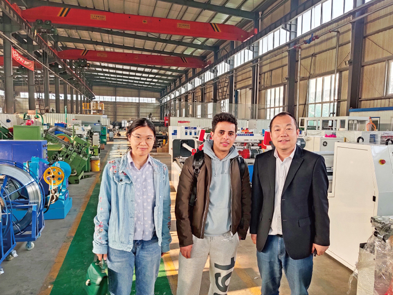 Customers Visiting The Factory For Inspection